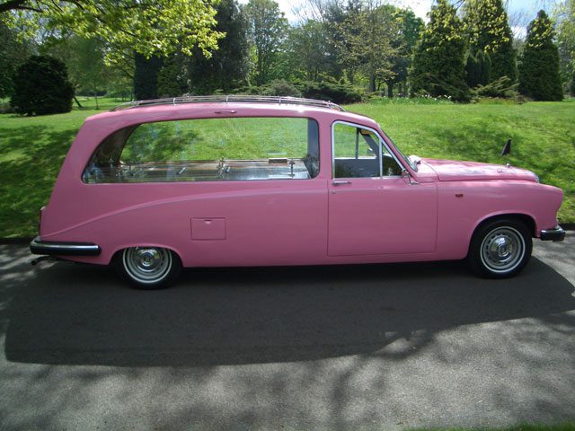 Pink hearse debuts at star’s farewell
